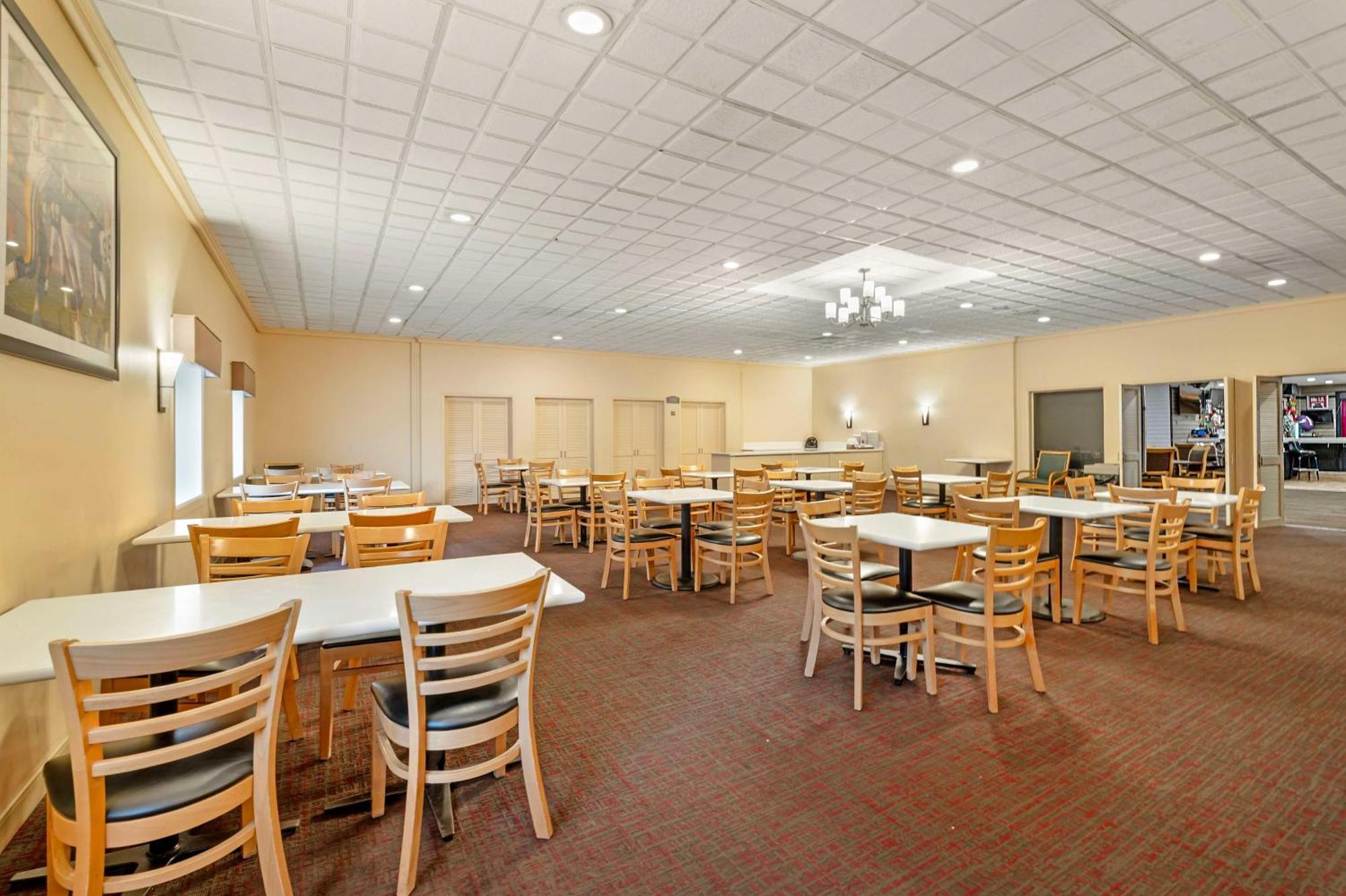 Best Western Green Bay Inn And Conference Center Eksteriør billede